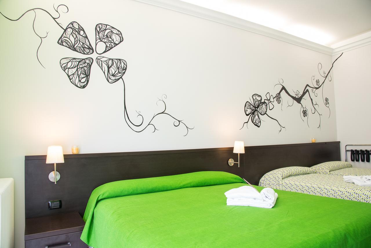 Guest House Park วัลมนโตเน ภายนอก รูปภาพ